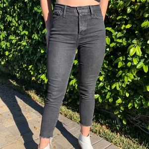 LEVIS DARK GREY ANKLE SKINNY JEANS 🌚